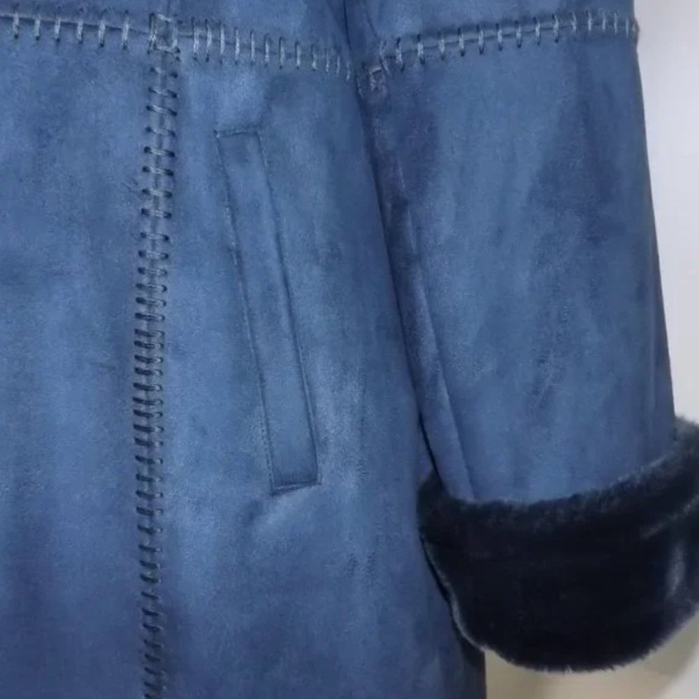 Monterey Bay Navy Blue Faux Suede and Fur Coat, Size M - Picture 4 of 8
